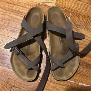 Birkenstocks Yara